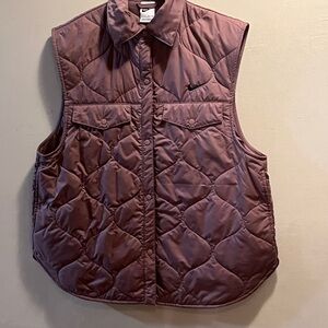 NIKE Quilted Vest in Dusty Pink XS Oversized Fit Button Up